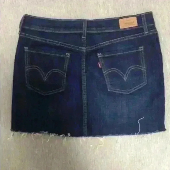 Levi’s vintage mini skirt  size 28 - Picture 3 of 3